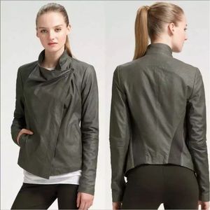 Vince Women's Size M Paper Leather Scuba Moto Jacket Taupe Gray Asymmetrical Hem